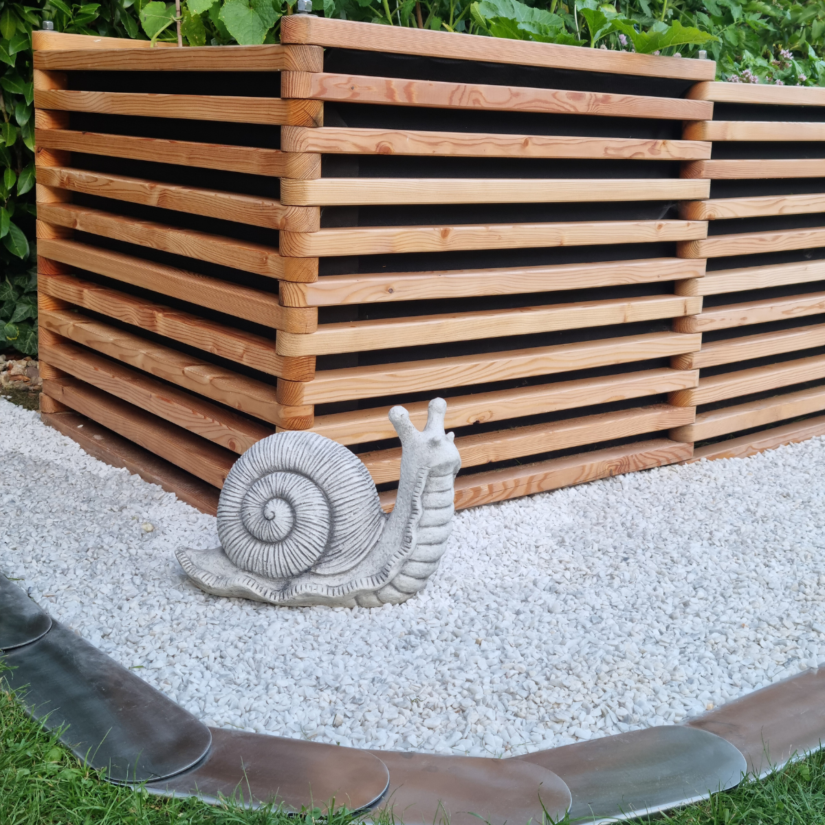 effizienter-schutz-gegen-schnecken-im-hochbeet