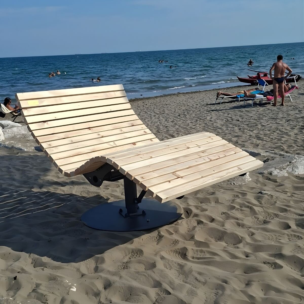 Die-Leoliege-genießt-die-Sonne-am-Strand