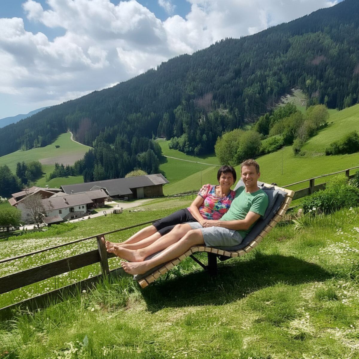 Entspannende-Momente-zu-Zweit-genießen-auf-der-Drehliege