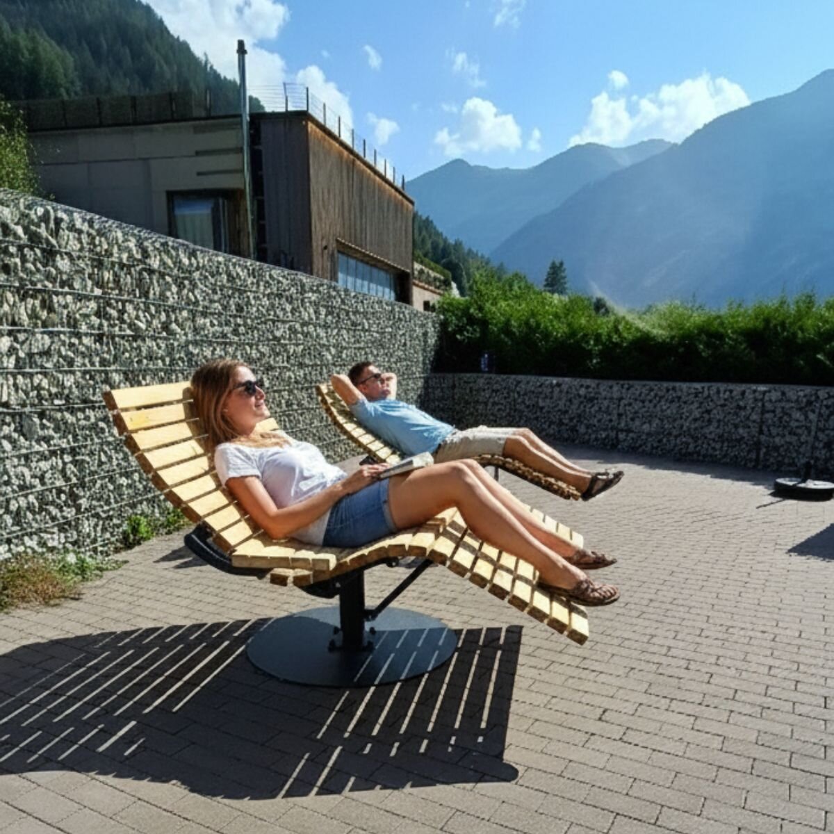 Gemeinsam-entspannen-und-genießen-mit-der-Leoliege