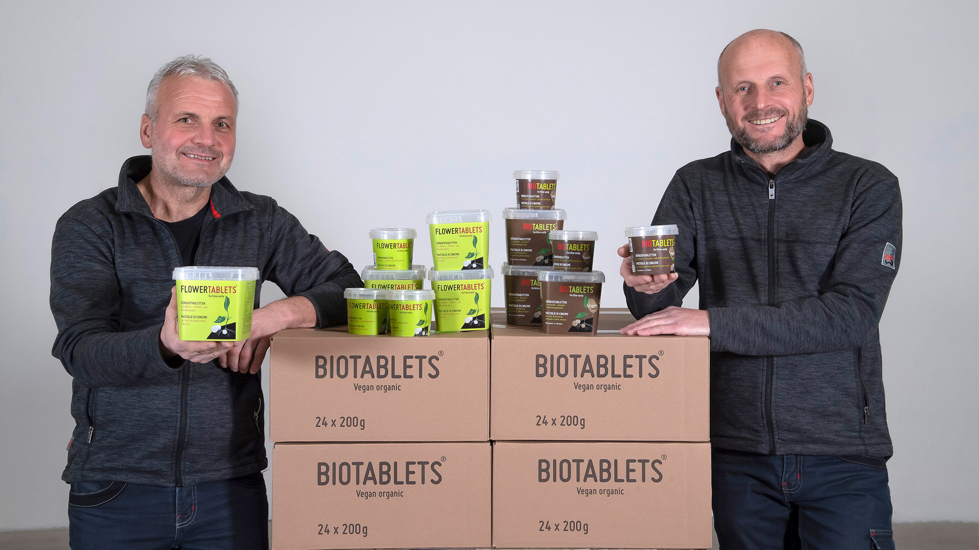 die-inhaber-von-saniflor-experten-fuer-pflanzenduengertabletten