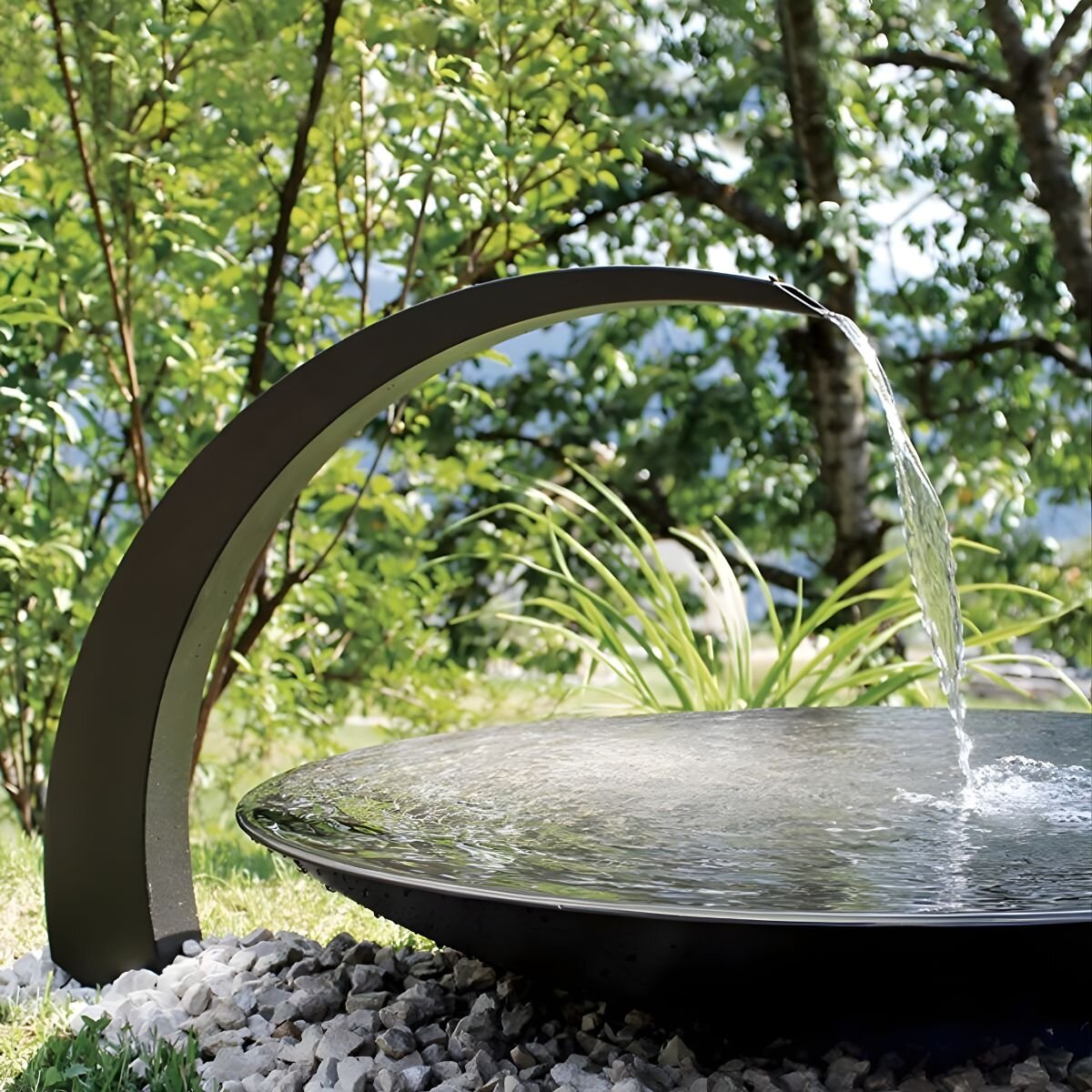 bacino-dacqua-aquaelement-con-elegante-ingresso-dacqua