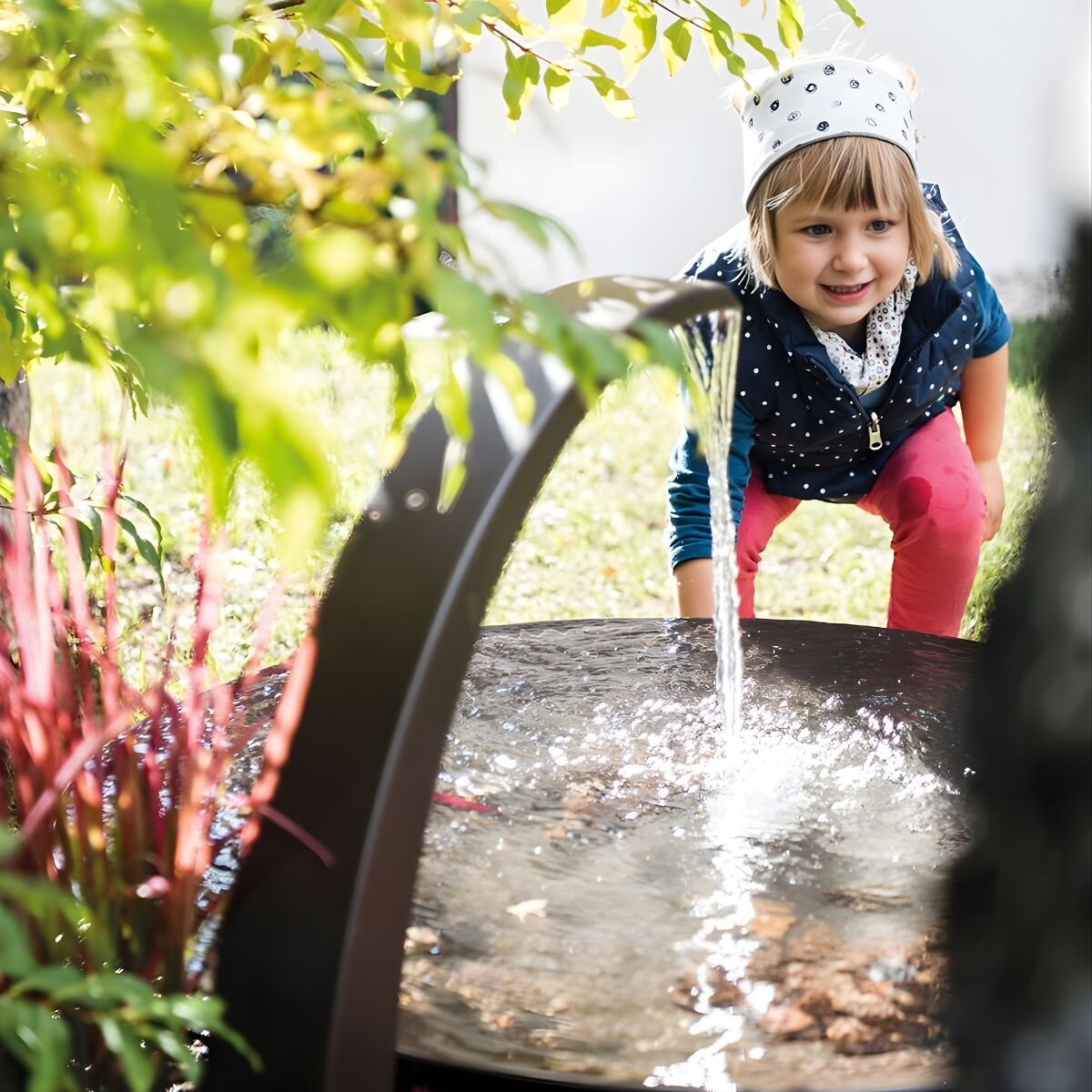 bacino-dacqua-aquaelement-con-ingresso-dacqua-armonioso