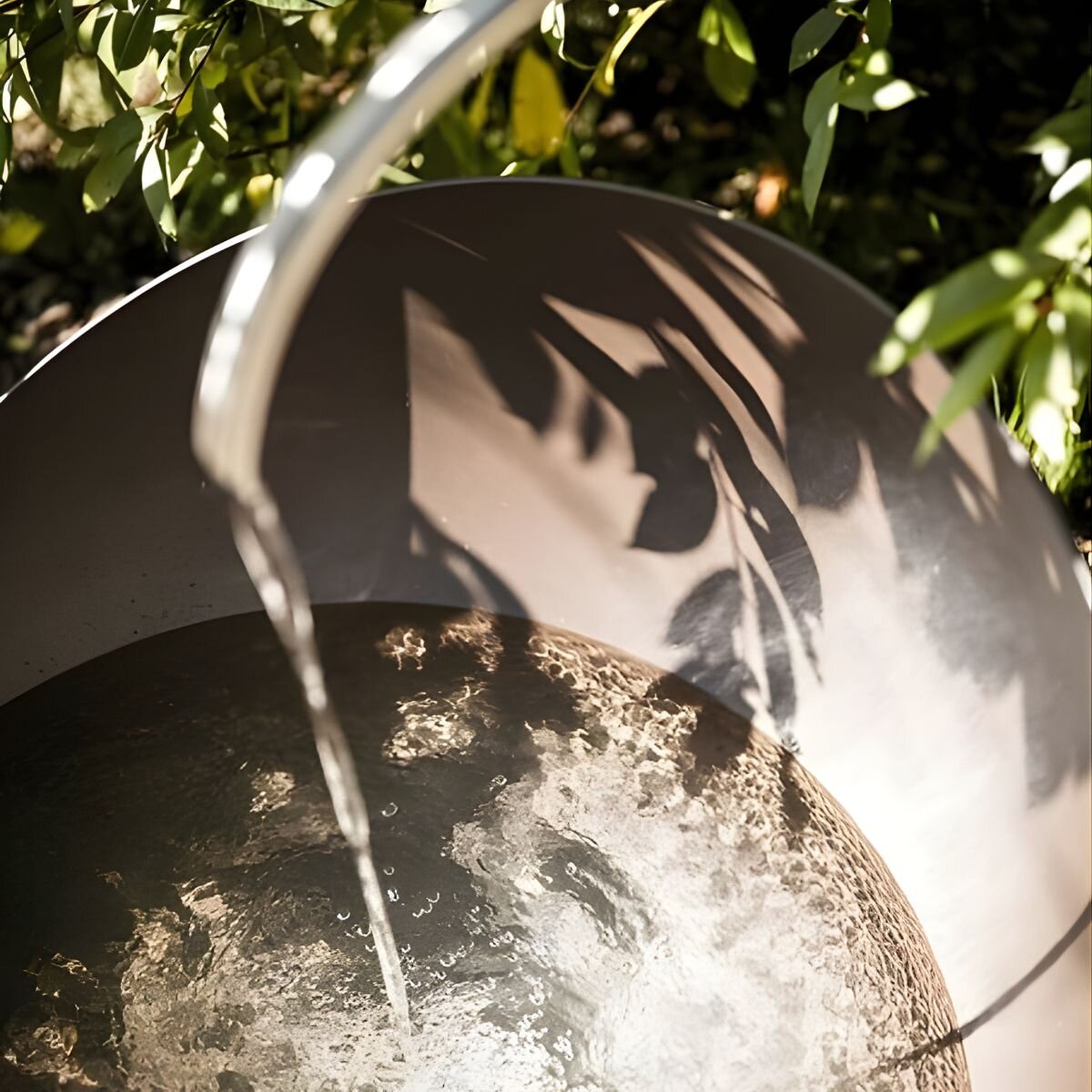 fontana-da-giardino-aqualuna-con-ingresso-dacqua-rilassante